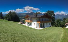 Ferienwohnungen Schlosshaeusl